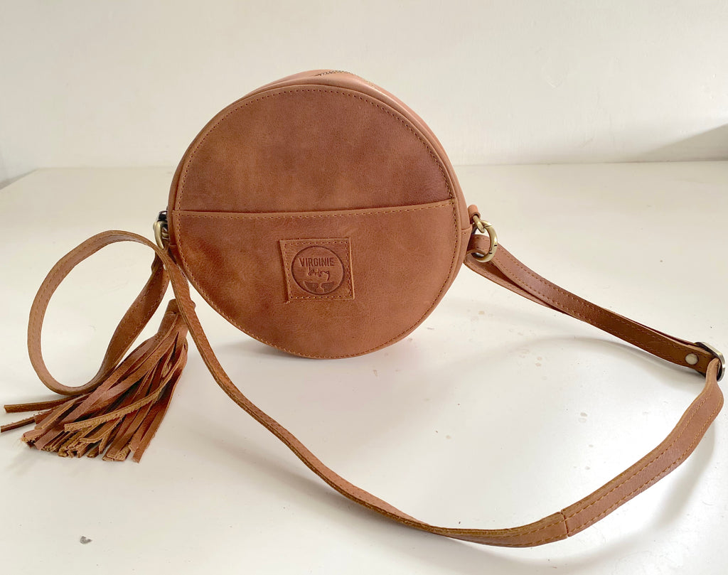Virginie Darling " Darling Moon" Round Leather Bag